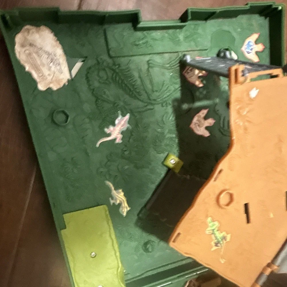 Matchbox Folding Dinosaur Carry Case Diecast Vehicle Play Set Green Plastic
